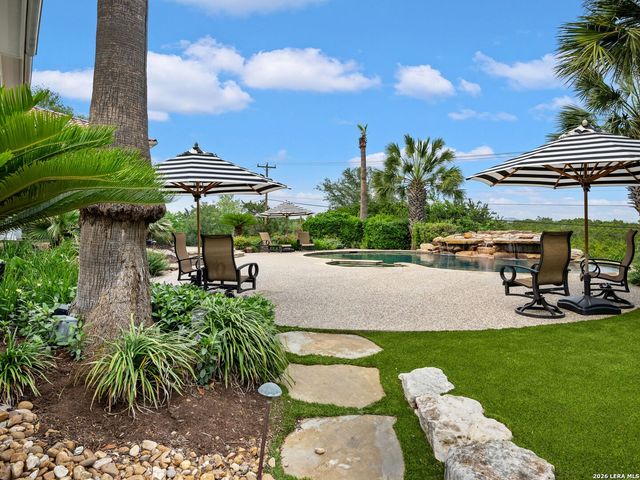 34 Galleria Drive, San Antonio, TX 78257