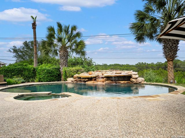 34 Galleria Drive, San Antonio, TX 78257