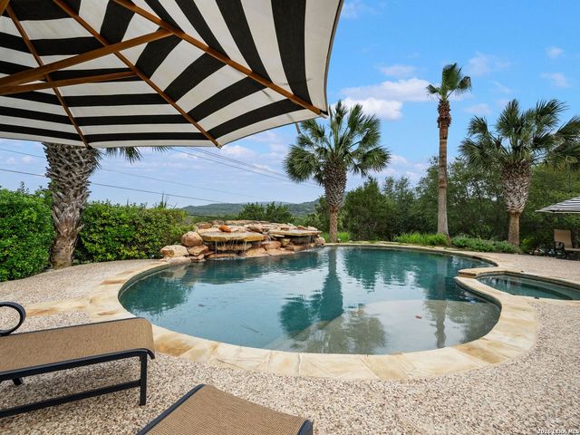 34 Galleria Drive, San Antonio, TX 78257
