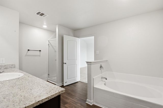 300 Hyacinth WAY, Jarrell, TX 76537