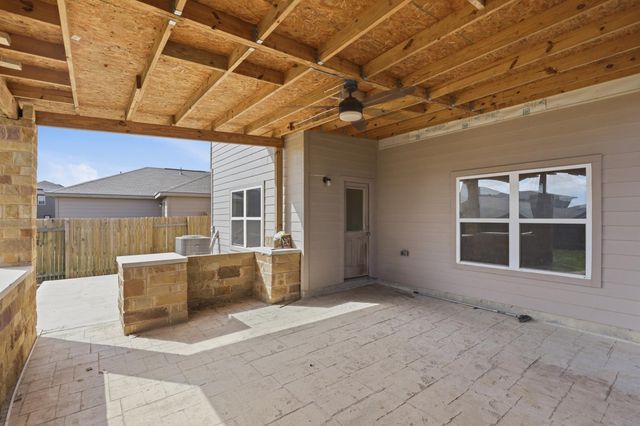 300 Hyacinth WAY, Jarrell, TX 76537