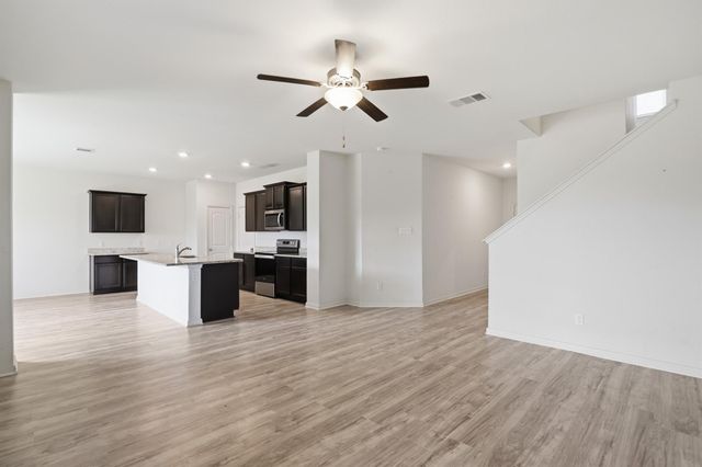 300 Hyacinth WAY, Jarrell, TX 76537