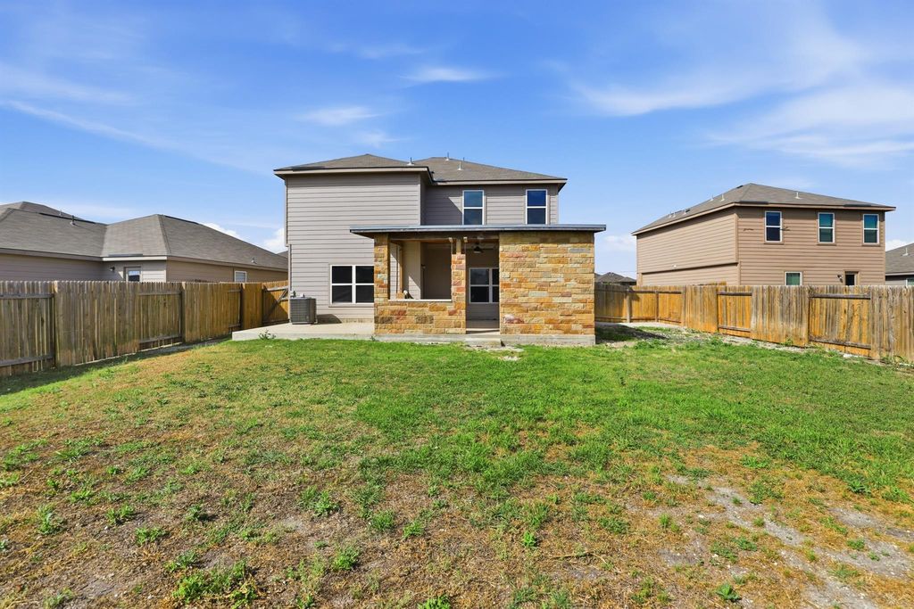 300 Hyacinth WAY, Jarrell, TX 76537