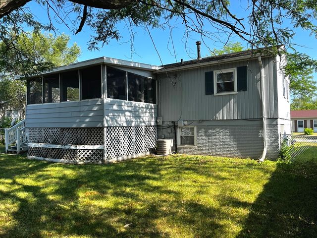 4207 Greenbrier Lane, Richton Park, IL 60471