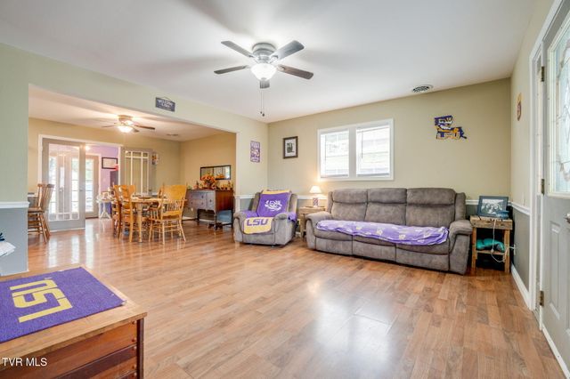 139 Lynnwood Avenue, Elizabethton, TN 37643