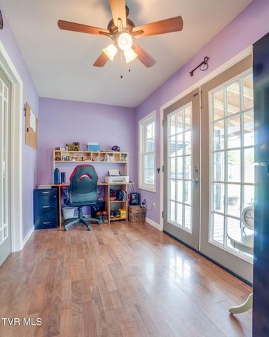 139 Lynnwood Avenue, Elizabethton, TN 37643