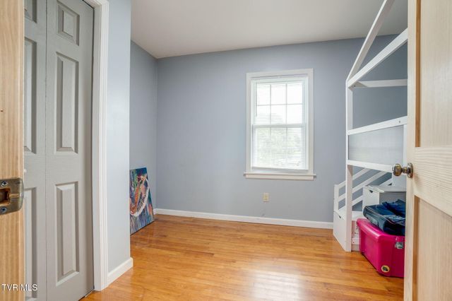 139 Lynnwood Avenue, Elizabethton, TN 37643