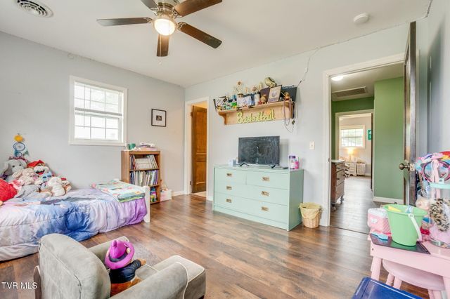 139 Lynnwood Avenue, Elizabethton, TN 37643