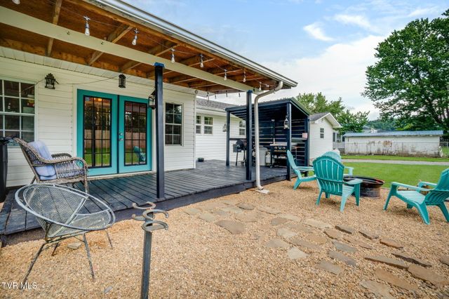 139 Lynnwood Avenue, Elizabethton, TN 37643