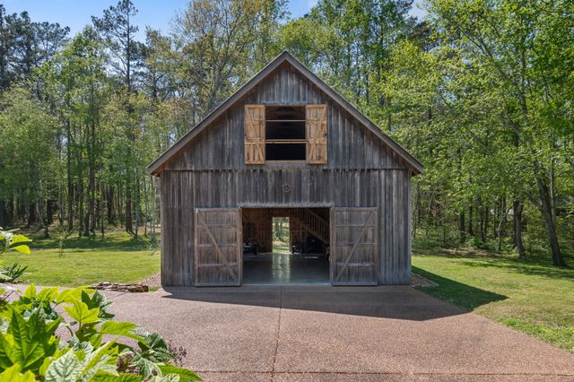 5609 Bending Chestnut Road, Franklin, TN 37064