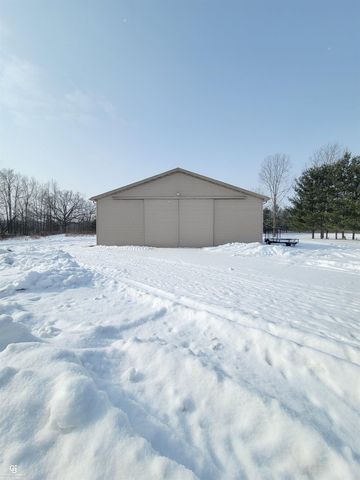 9561 Wilkes Road, Avoca, MI 48006