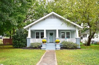 8 N Franklin Road, Greenville, SC 29609