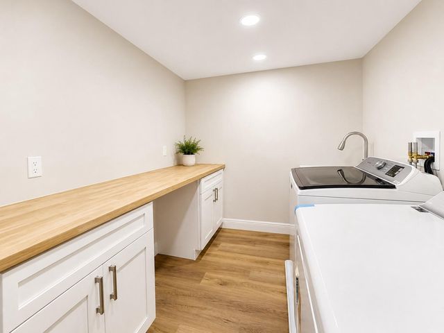 12210 FOLKSTONE DR, Oak Hill, VA 20171