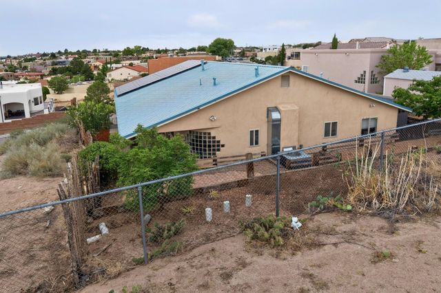 5105 Cascade Place NW, Albuquerque, NM 87105