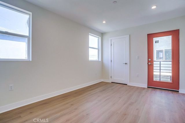 1417 W 84th, Los Angeles, CA 90047