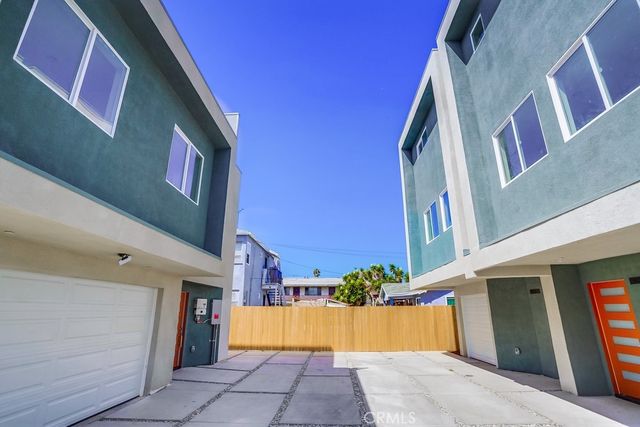 1417 W 84th, Los Angeles, CA 90047