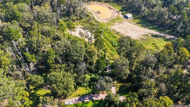 8637 Wildwood Dr, Denham Springs, LA 70706