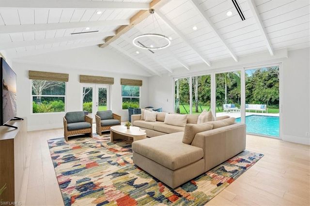88 Eugenia DR, Naples, FL 34108