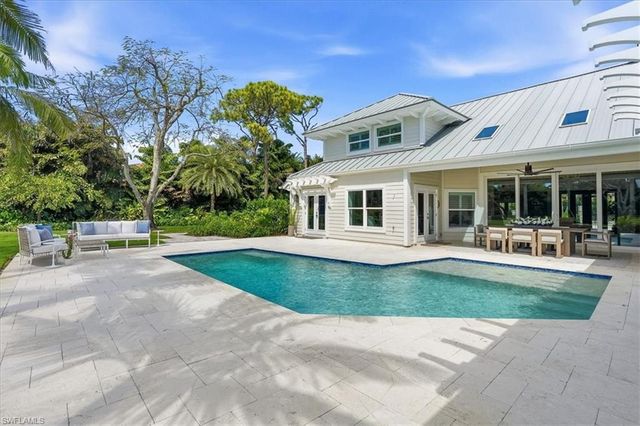 88 Eugenia DR, Naples, FL 34108
