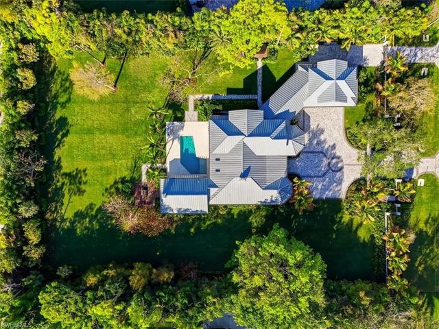 88 Eugenia DR, Naples, FL 34108