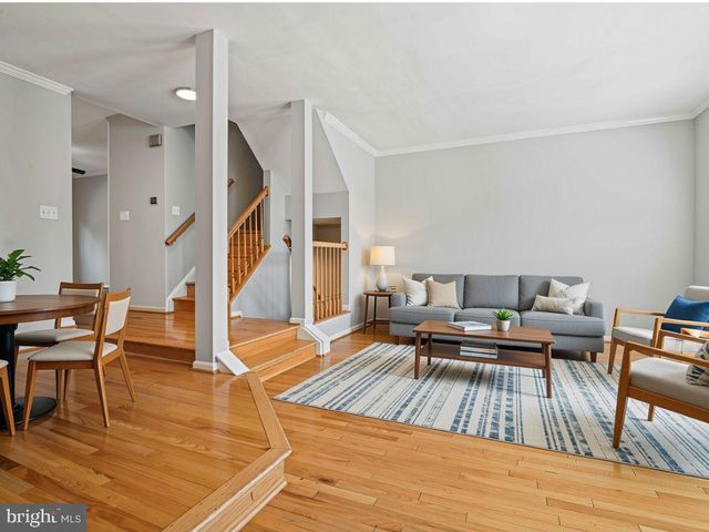 13102 FOREST MIST LN, Fairfax, VA 22033