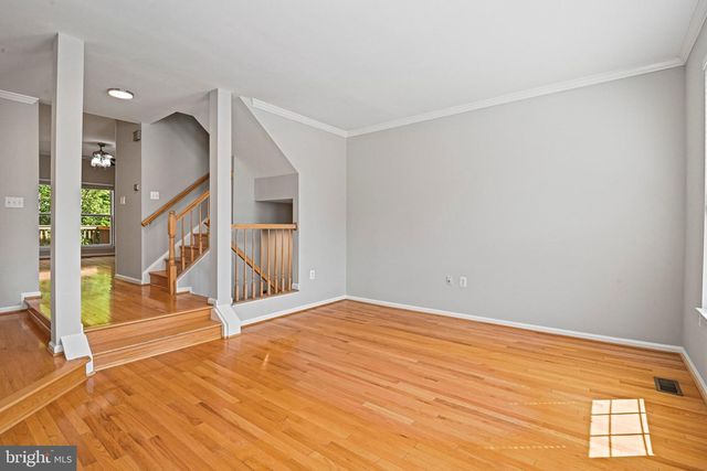 13102 FOREST MIST LN, Fairfax, VA 22033