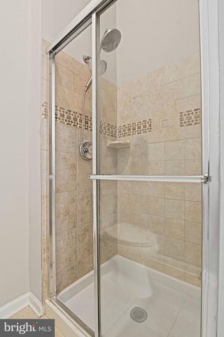13102 FOREST MIST LN, Fairfax, VA 22033