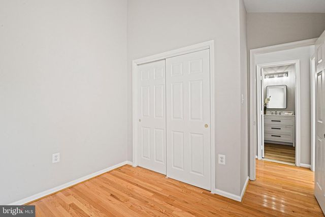 13102 FOREST MIST LN, Fairfax, VA 22033