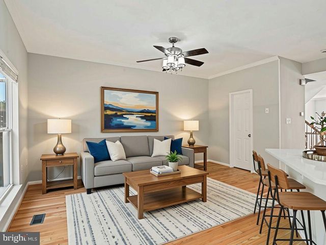 13102 FOREST MIST LN, Fairfax, VA 22033