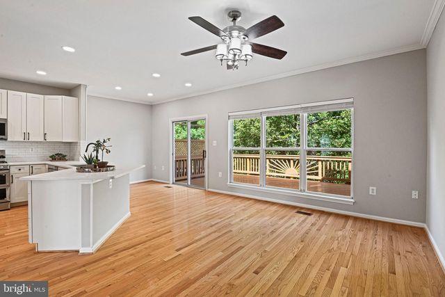 13102 FOREST MIST LN, Fairfax, VA 22033
