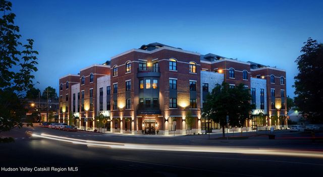 30 Lake Avenue Unit 306, Saratoga Springs, NY 12866