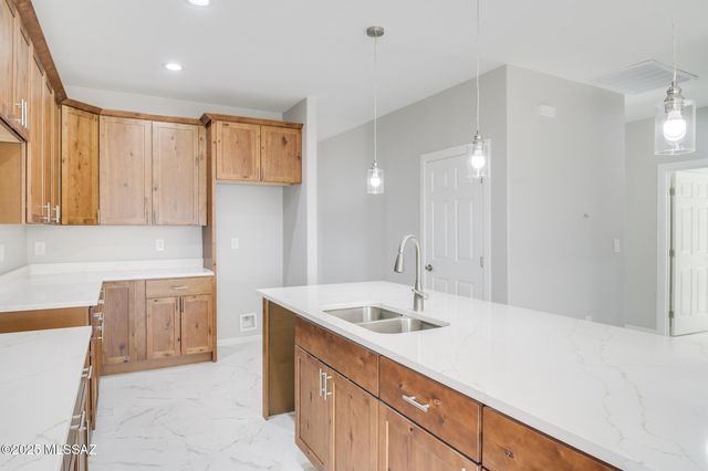 225 S Atlanta Street, Vail, AZ 85641