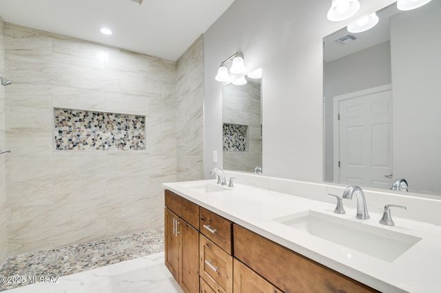 225 S Atlanta Street, Vail, AZ 85641