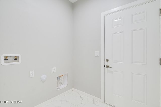 225 S Atlanta Street, Vail, AZ 85641