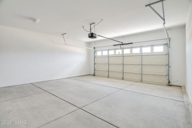 225 S Atlanta Street, Vail, AZ 85641