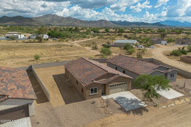 225 S Atlanta Street, Vail, AZ 85641