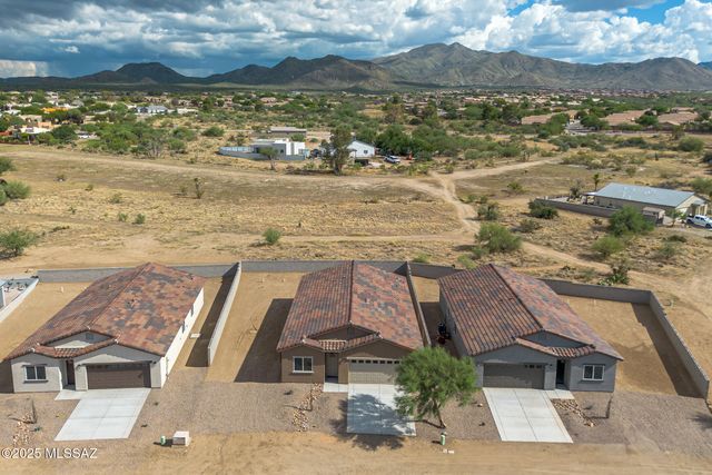 225 S Atlanta Street, Vail, AZ 85641