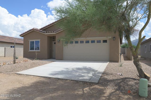 225 S Atlanta Street, Vail, AZ 85641