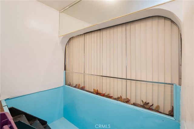 8461 San Pedro Street, Los Angeles, CA 90003