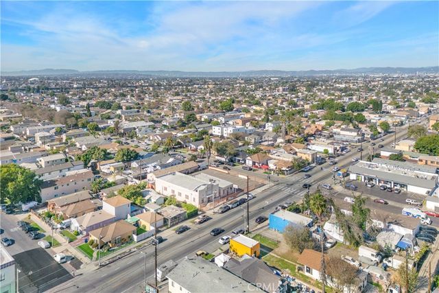 8461 San Pedro Street, Los Angeles, CA 90003