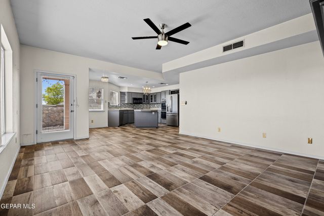 624 SKYDALE Drive, El Paso, TX 79912