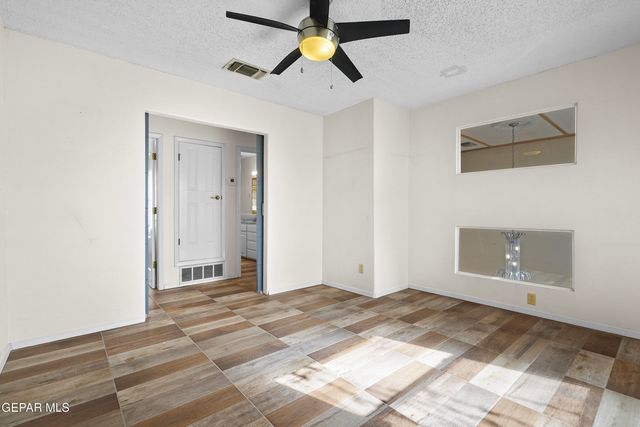 624 SKYDALE Drive, El Paso, TX 79912