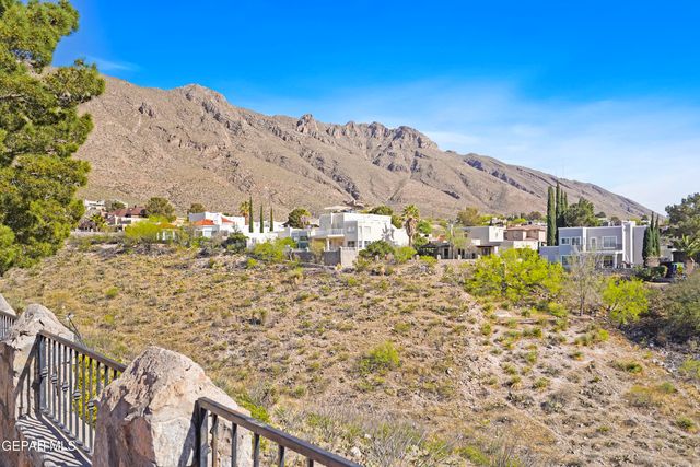 624 SKYDALE Drive, El Paso, TX 79912