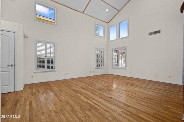 624 SKYDALE Drive, El Paso, TX 79912