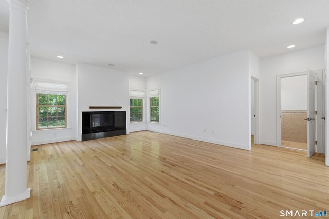 7 Mountainside Road, West Hartford, CT 06107