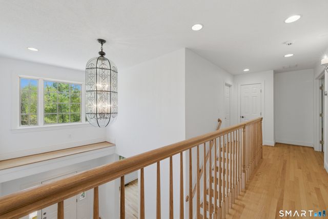 7 Mountainside Road, West Hartford, CT 06107