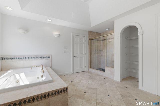 7 Mountainside Road, West Hartford, CT 06107