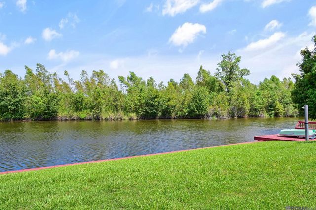 10753 Hilltree Dr, Baton Rouge, LA 70810