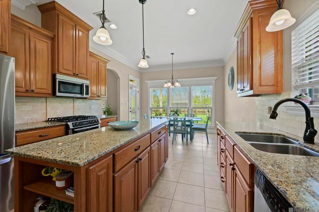 10753 Hilltree Dr, Baton Rouge, LA 70810