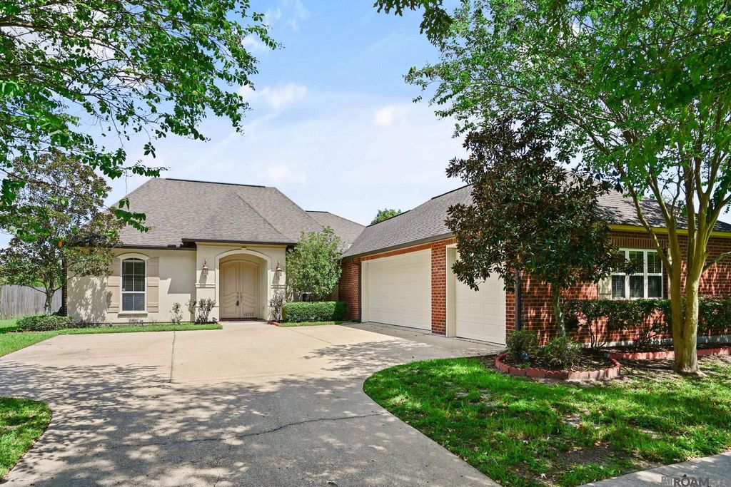 10753 Hilltree Dr, Baton Rouge, LA 70810